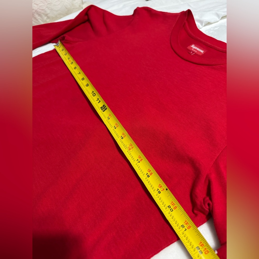 Supreme - Picture 4 of 5